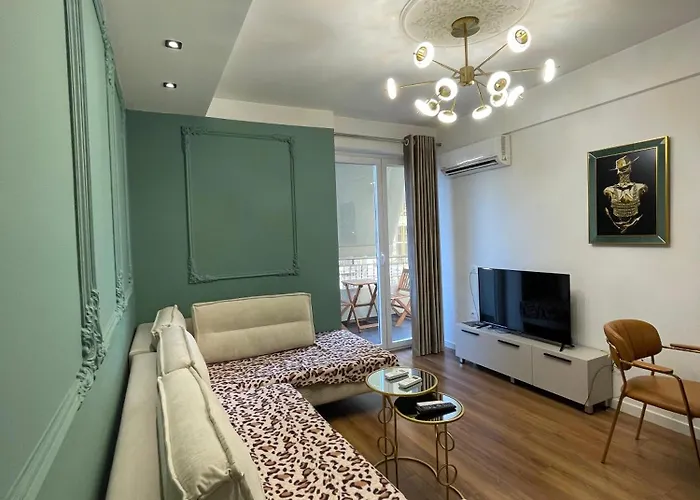- 2 Bedroom Appartement Tirana