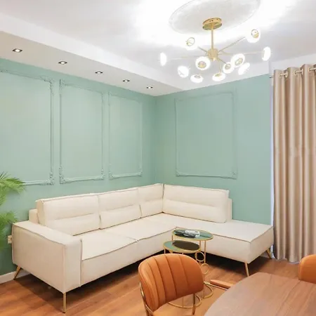 - 2 Bedroom