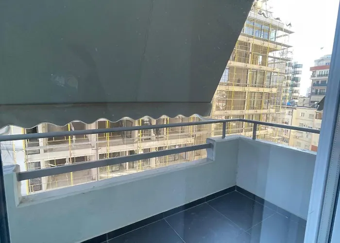 - 2 Bedroom Apartment